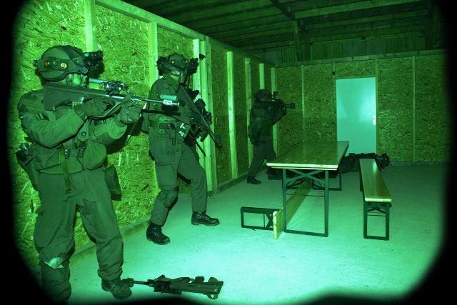 Bildgröße auf die Monitorauflösung (640x480 px) optimiert