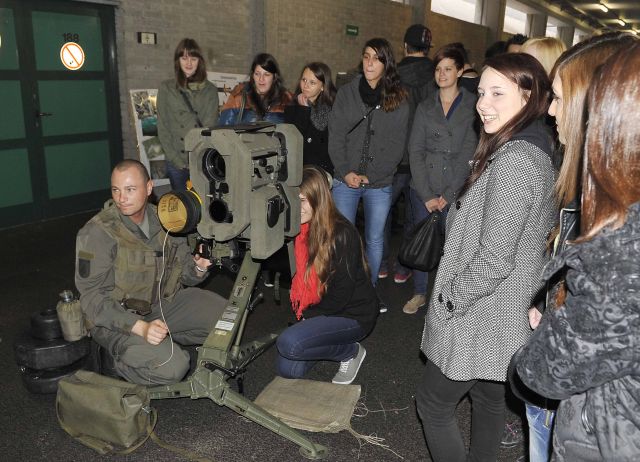 Bildgröße auf die Monitorauflösung (640x480 px) optimiert