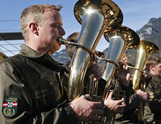 Bildname: 20121019_122625.jpg, momentane Bildgröße: 540x418 px Bildgröße auf die Monitorauflösung (640x480 px) optimiert