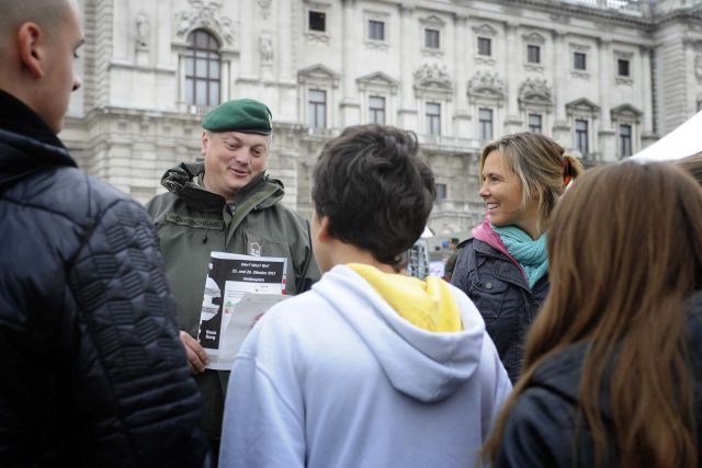 Bildgröße auf die Monitorauflösung (640x480 px) optimiert