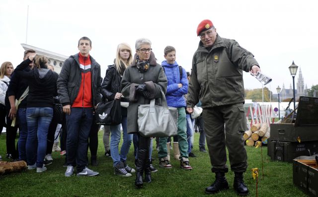 Bildgröße auf die Monitorauflösung (640x480 px) optimiert