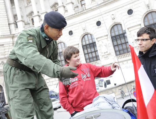 Bildgr&ouml;&szlig;e auf die Monitoraufl&ouml;sung (640x480 px) optimiert