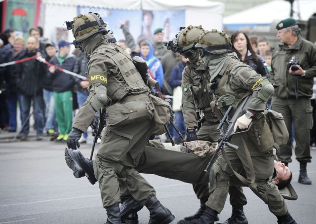 Bildgröße auf die Monitorauflösung (640x480 px) optimiert