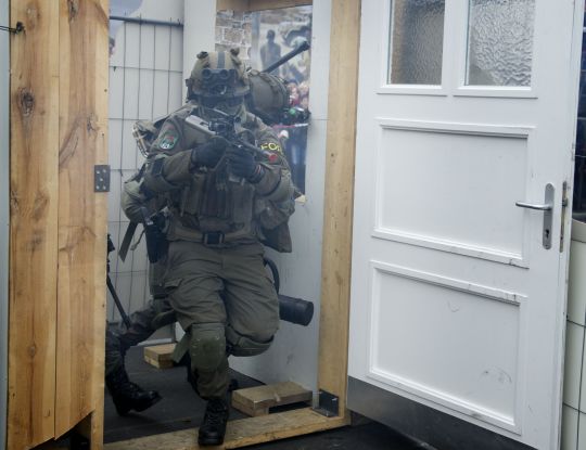 Bildgr&ouml;&szlig;e auf die Monitoraufl&ouml;sung (640x480 px) optimiert