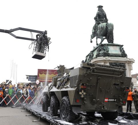 Bildgr&ouml;&szlig;e auf die Monitoraufl&ouml;sung (640x480 px) optimiert