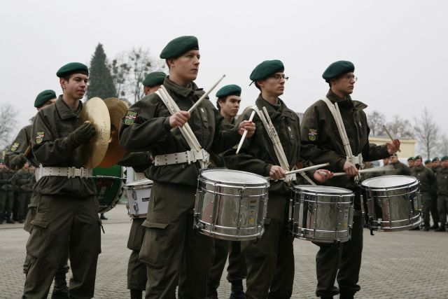 Bildgröße auf die Monitorauflösung (640x480 px) optimiert