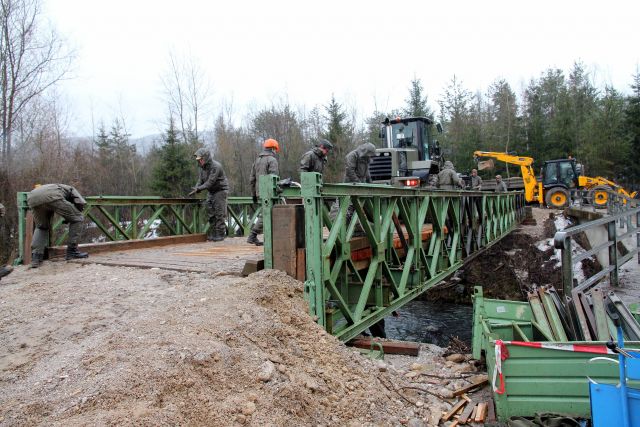 Bildgröße auf die Monitorauflösung (640x480 px) optimiert