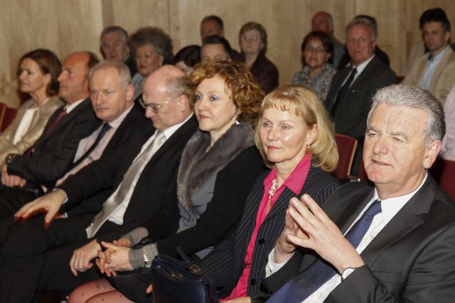 Bildgröße auf die Monitorauflösung (640x480 px) optimiert