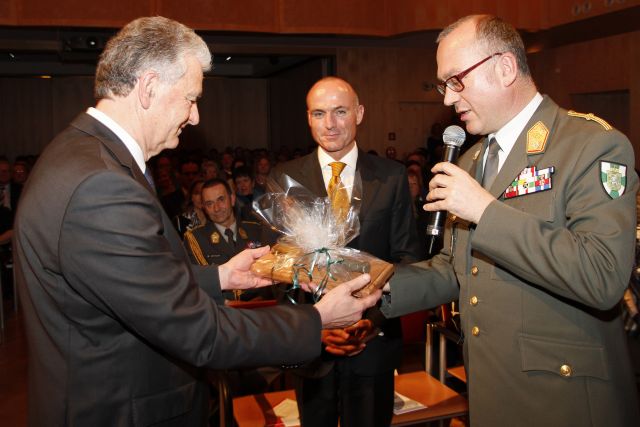 Bildgröße auf die Monitorauflösung (640x480 px) optimiert