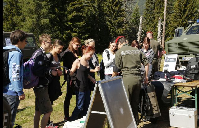 Bildgröße auf die Monitorauflösung (640x480 px) optimiert