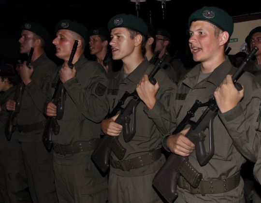 Bildgröße auf die Monitorauflösung (640x480 px) optimiert