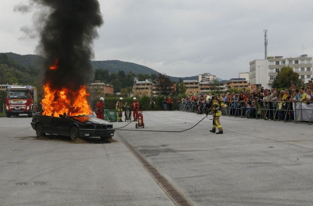Bildgröße auf die Monitorauflösung (640x480 px) optimiert