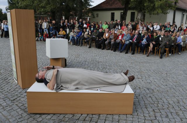 Bildgröße auf die Monitorauflösung (640x480 px) optimiert