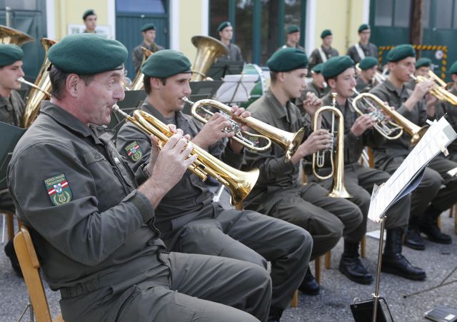 Bildgröße auf die Monitorauflösung (640x480 px) optimiert