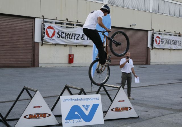 Bildgr&ouml;&szlig;e auf die Monitoraufl&ouml;sung (640x480 px) optimiert