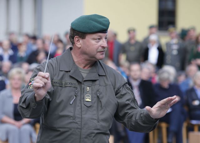 Bildgröße auf die Monitorauflösung (640x480 px) optimiert