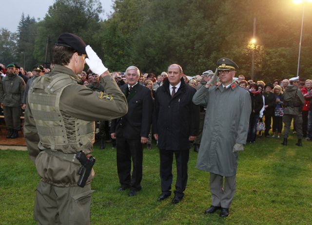 Bildgröße auf die Monitorauflösung (640x480 px) optimiert