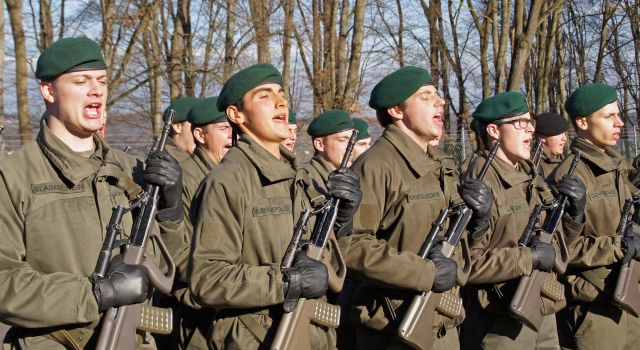 Bildgröße auf die Monitorauflösung (640x480 px) optimiert