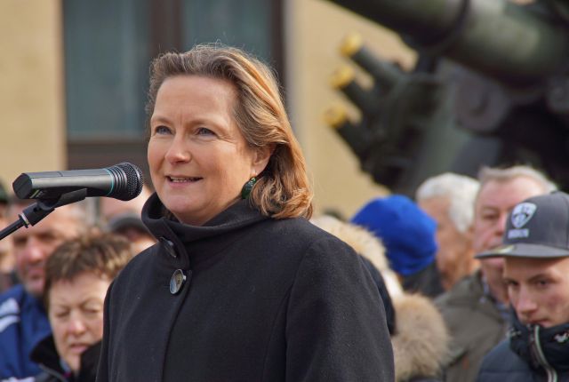 Bildname: 20140207_122848.jpg, momentane Bildgröße: 640x430 px Bildgröße auf die Monitorauflösung (640x480 px) optimiert