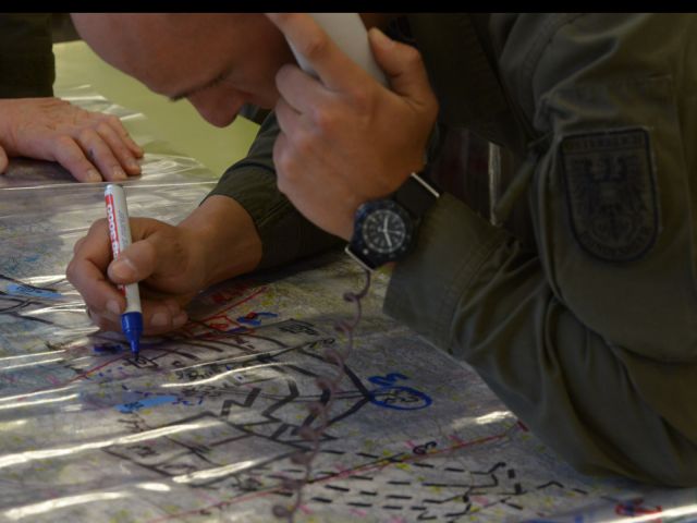 Bildgröße auf die Monitorauflösung (640x480 px) optimiert