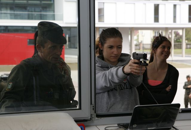 Bildgr&ouml;&szlig;e auf die Monitoraufl&ouml;sung (640x480 px) optimiert