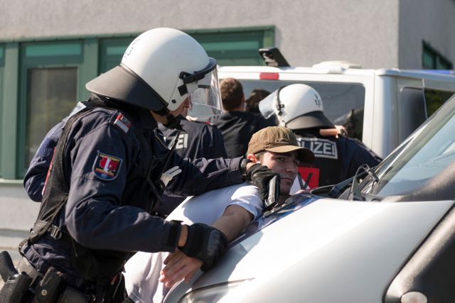 Bildgr&ouml;&szlig;e auf die Monitoraufl&ouml;sung (640x480 px) optimiert