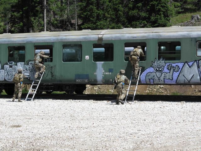 Bildgröße auf die Monitorauflösung (640x480 px) optimiert