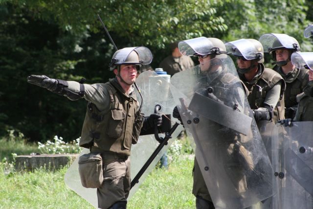 Bildgröße auf die Monitorauflösung (640x480 px) optimiert