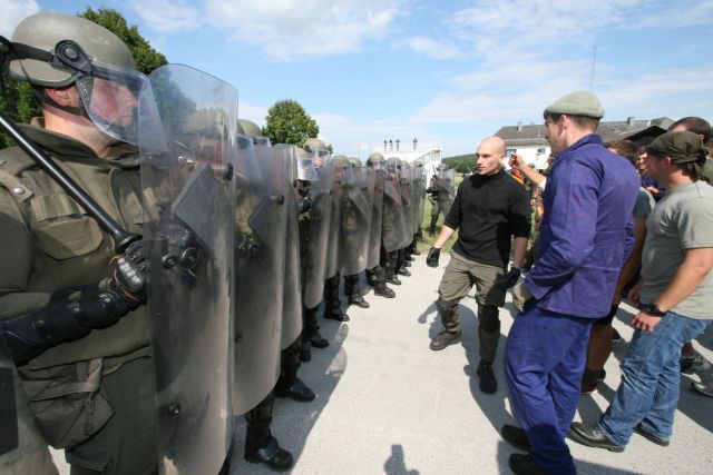 Bildgröße auf die Monitorauflösung (640x480 px) optimiert