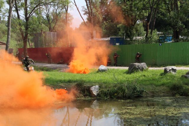 Bildgr&ouml;&szlig;e auf die Monitoraufl&ouml;sung (640x480 px) optimiert