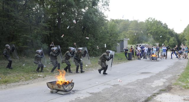 Bildgröße auf die Monitorauflösung (640x480 px) optimiert