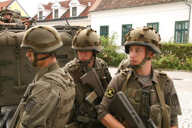 Bildgröße auf die Monitorauflösung (640x480 px) optimiert