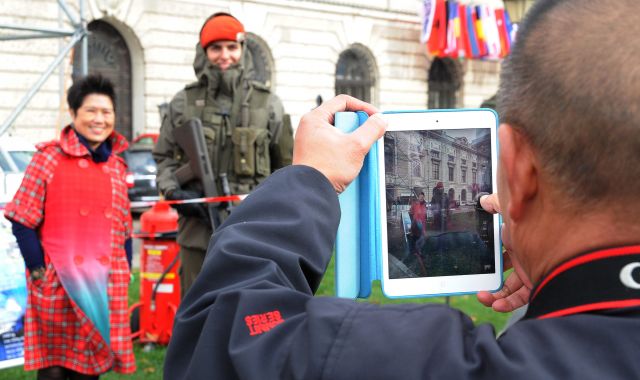 Bildgr&ouml;&szlig;e auf die Monitoraufl&ouml;sung (640x480 px) optimiert