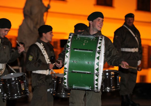 Bildgröße auf die Monitorauflösung (640x480 px) optimiert