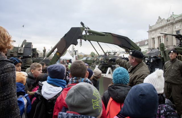 Bildgröße auf die Monitorauflösung (640x480 px) optimiert