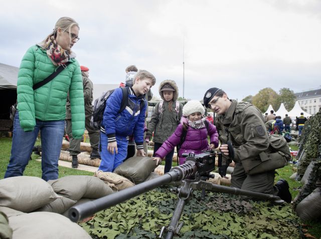 Bildgr&ouml;&szlig;e auf die Monitoraufl&ouml;sung (640x480 px) optimiert