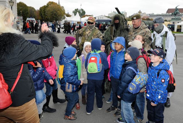 Bildgröße auf die Monitorauflösung (640x480 px) optimiert