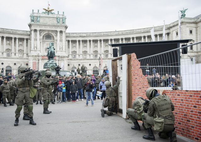 Bildgr&ouml;&szlig;e auf die Monitoraufl&ouml;sung (640x480 px) optimiert