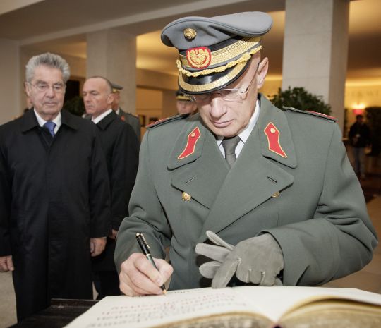 Bildgröße auf die Monitorauflösung (640x480 px) optimiert