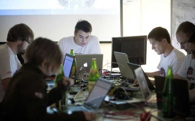 Bildgröße auf die Monitorauflösung (640x480 px) optimiert