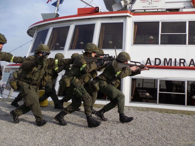 Bildgr&ouml;&szlig;e auf die Monitoraufl&ouml;sung (640x480 px) optimiert