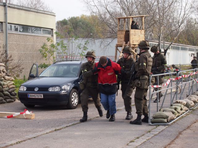 Bildgröße auf die Monitorauflösung (640x480 px) optimiert