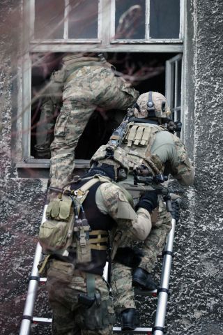 Bildgröße auf die Monitorauflösung (640x480 px) optimiert