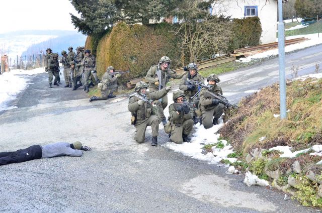 Bildgr&ouml;&szlig;e auf die Monitoraufl&ouml;sung (640x480 px) optimiert