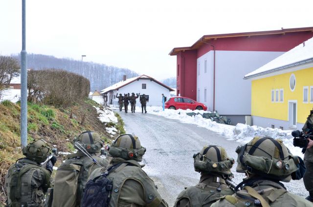 Bildgr&ouml;&szlig;e auf die Monitoraufl&ouml;sung (640x480 px) optimiert