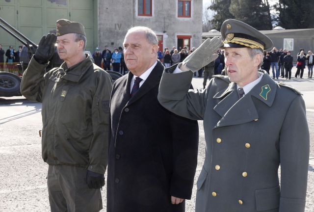 Bildgröße auf die Monitorauflösung (640x480 px) optimiert