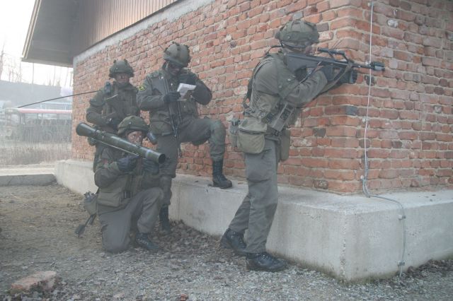 Bildgr&ouml;&szlig;e auf die Monitoraufl&ouml;sung (640x480 px) optimiert