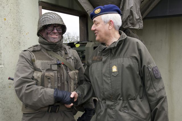 Bildgröße auf die Monitorauflösung (640x480 px) optimiert