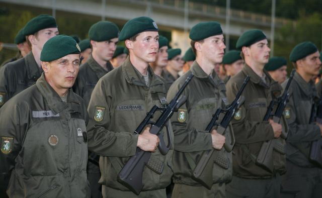 Bildname: 20150529_195400.jpg, momentane Bildgröße: 640x394 px Bildgröße auf die Monitorauflösung (640x480 px) optimiert