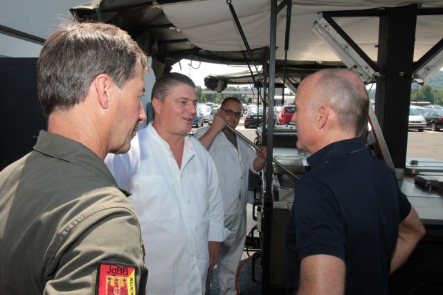 Bildgröße auf die Monitorauflösung (640x480 px) optimiert